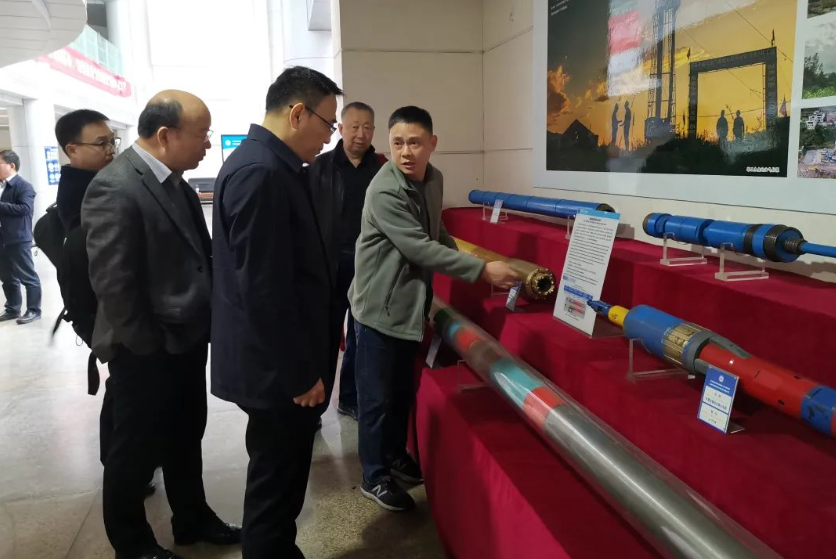 集团党委委员、副总经理李忠军带队赴中国地质调查局探矿工艺研究所调研交流