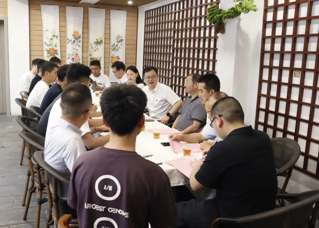 安康市地质灾害防治监测中心到煤航旬阳蜀河镇地灾风险调查项目部检查指导汛期安全生产工作